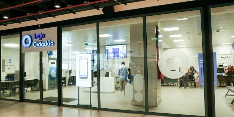 The entrance of a Loja do Cidadão citizens shop in Portugal, where staff can confirm a lost NIF number from your passport